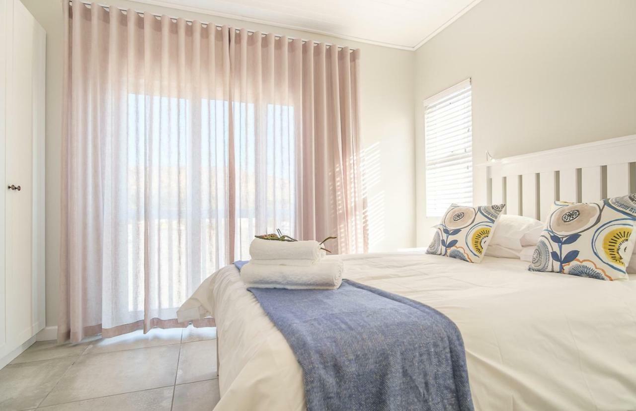 Fork West Holiday Apartments エーランズ・ベイ エクステリア 写真