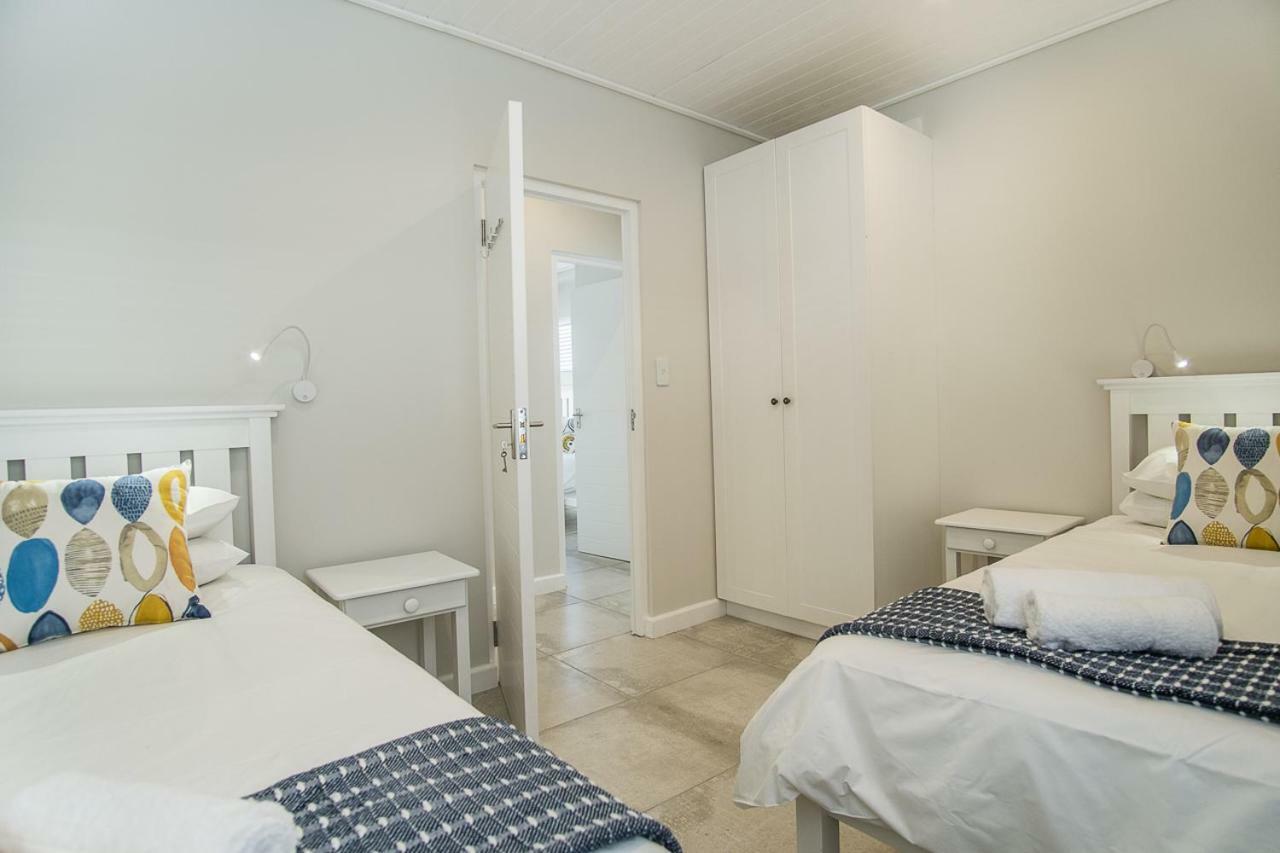 Fork West Holiday Apartments エーランズ・ベイ エクステリア 写真