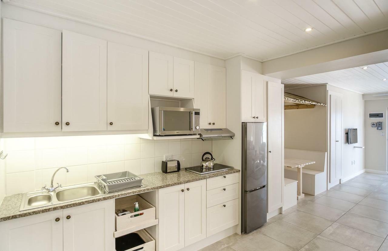 Fork West Holiday Apartments エーランズ・ベイ エクステリア 写真