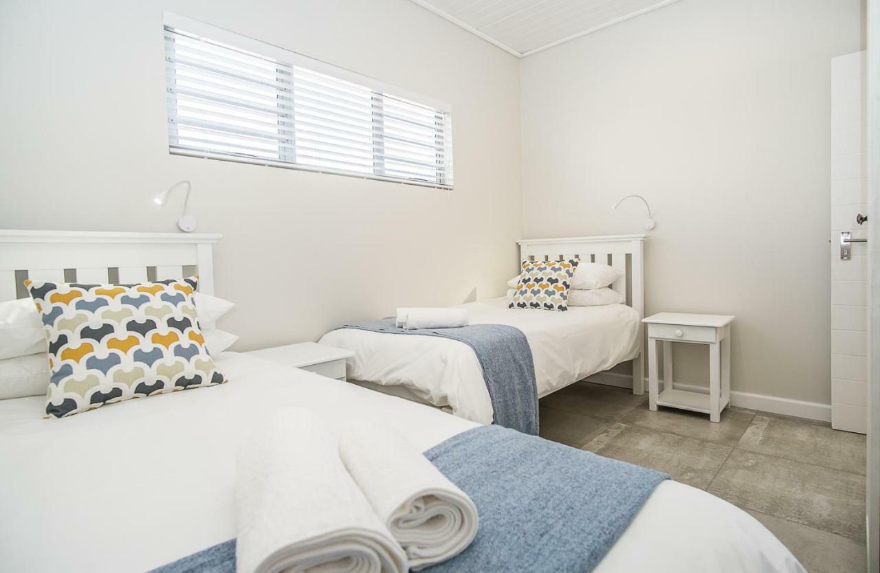 Fork West Holiday Apartments エーランズ・ベイ エクステリア 写真