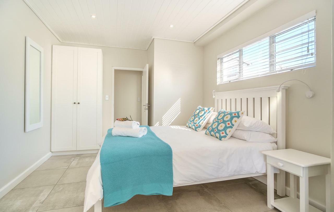 Fork West Holiday Apartments エーランズ・ベイ エクステリア 写真