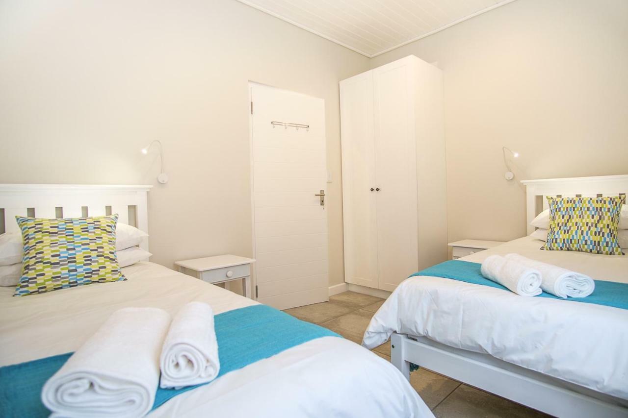 Fork West Holiday Apartments エーランズ・ベイ エクステリア 写真
