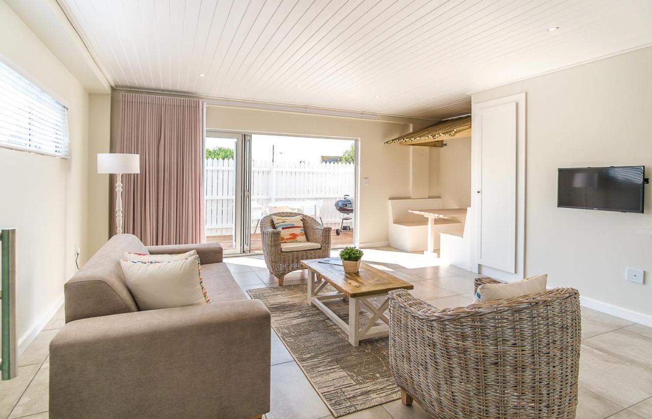 Fork West Holiday Apartments エーランズ・ベイ エクステリア 写真